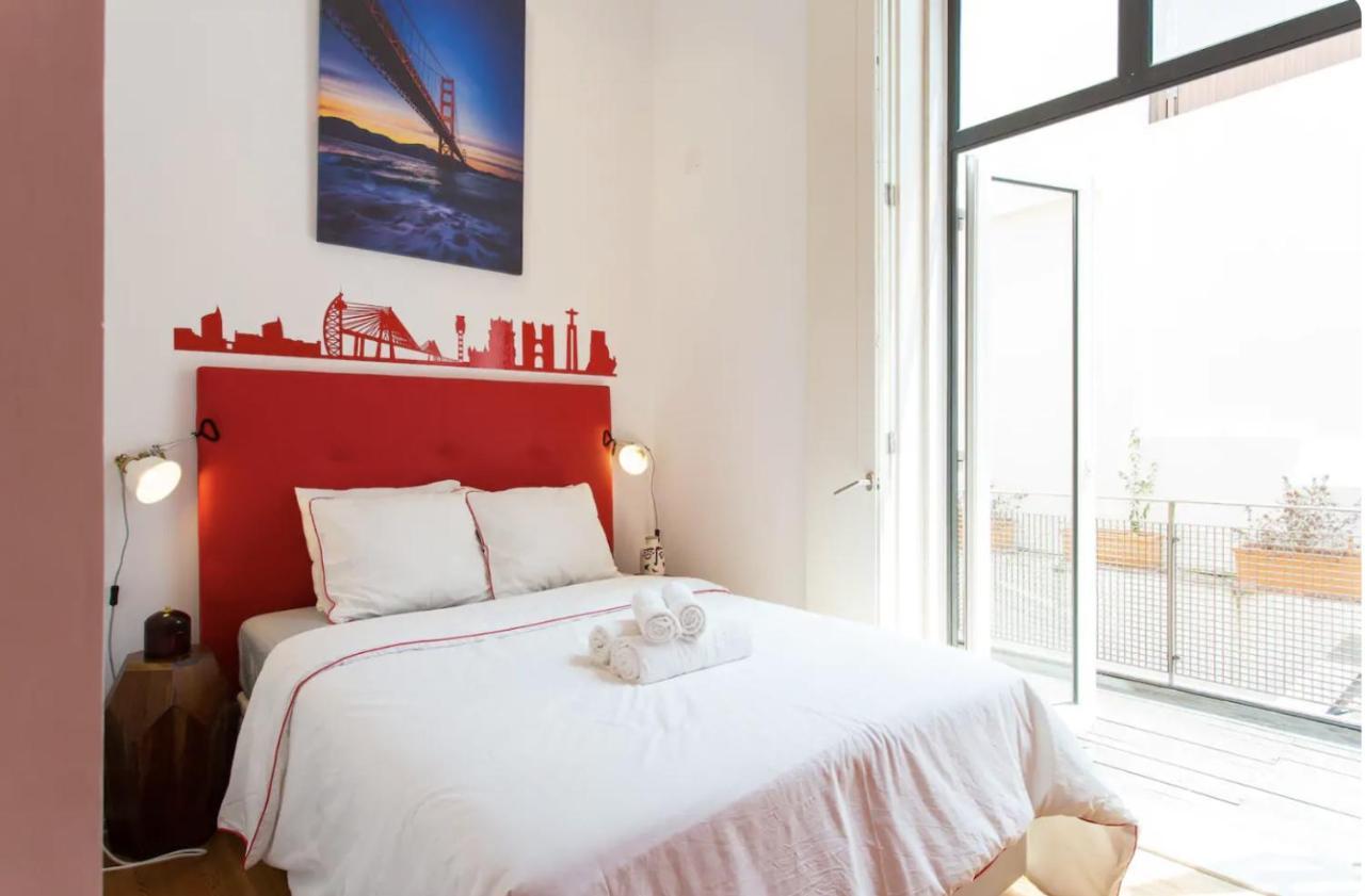 リスボンBeautiful 3-Story House In Chiado With A 40M² Private Terraceアパートメント エクステリア 写真