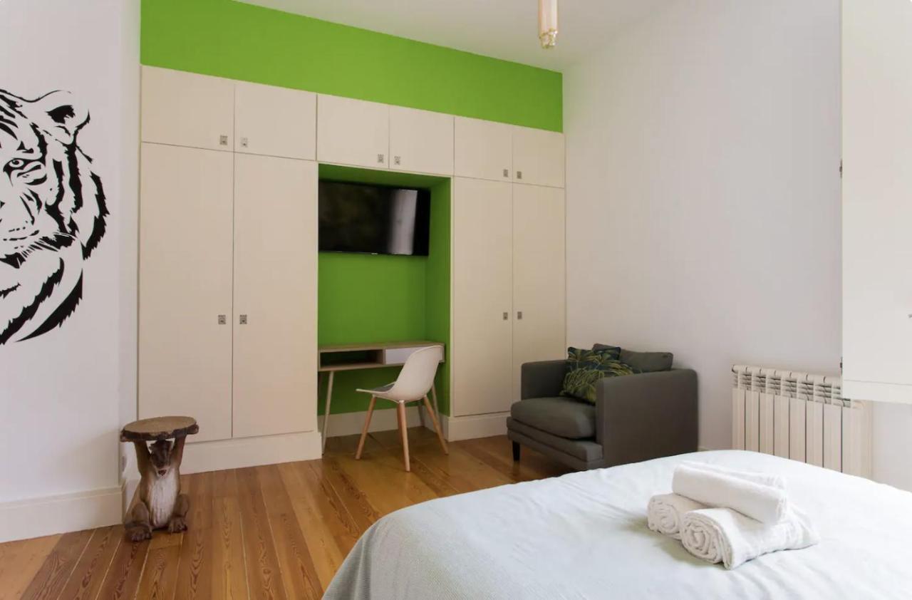 リスボンBeautiful 3-Story House In Chiado With A 40M² Private Terraceアパートメント エクステリア 写真
