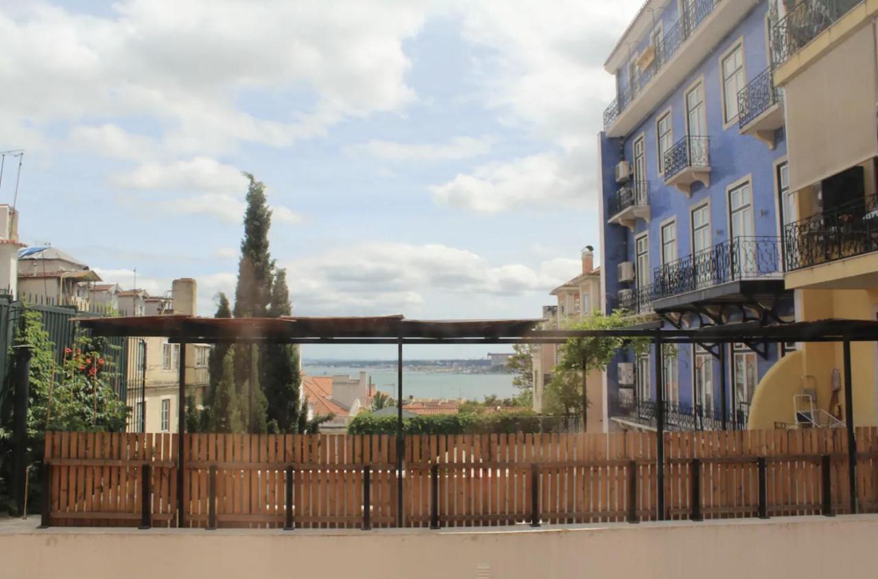 リスボンBeautiful 3-Story House In Chiado With A 40M² Private Terraceアパートメント エクステリア 写真
