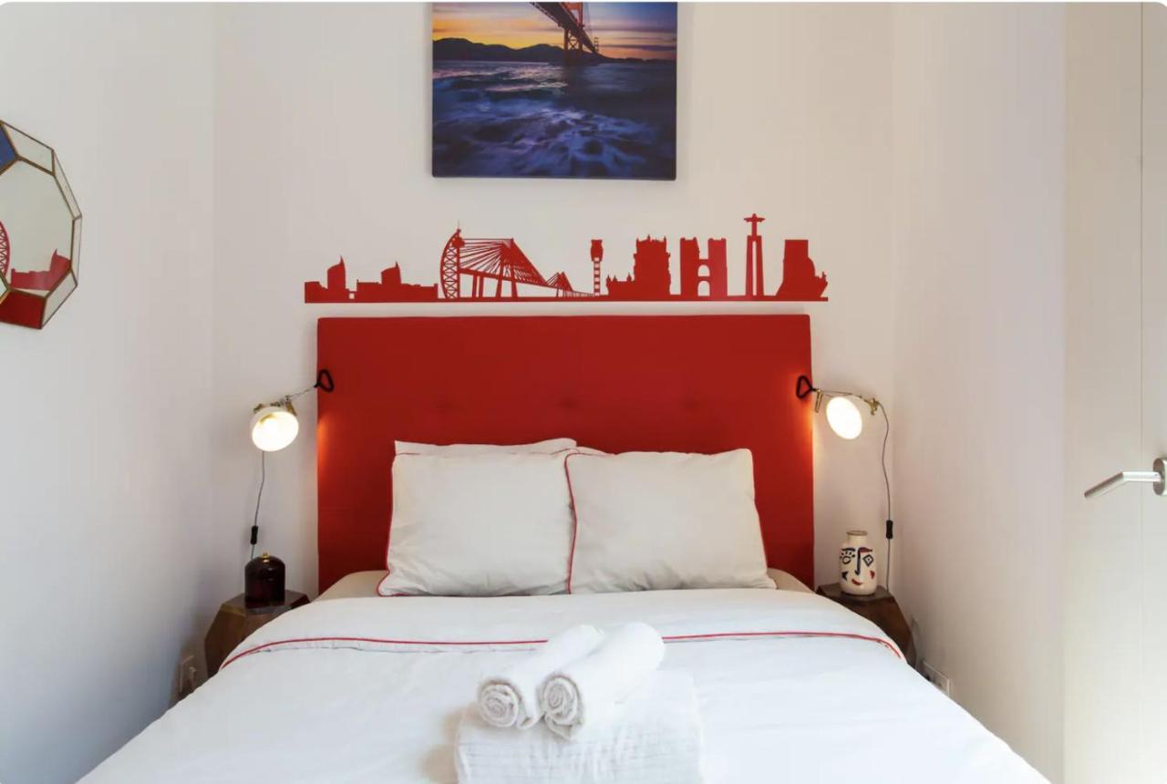 リスボンBeautiful 3-Story House In Chiado With A 40M² Private Terraceアパートメント エクステリア 写真